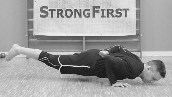 Push-Ups Feel Impossible? Start with These 4 Beginner Progressions - Girls  Gone Strong